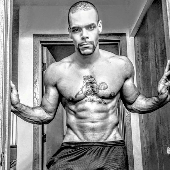 Meet your Posher, Damian - Picture 1 of 1